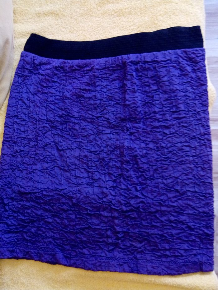 Ostalo: Suknja do kolena.vel Xl.elastin na lalafo.rs Suknja do kolena.vel Xl.elastin - Kraljevo