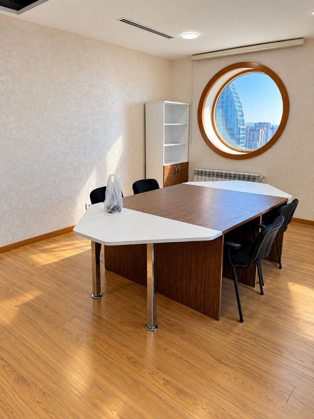 PRESTİJLİ OFİS İCARƏYƏ VERİLİR Ünvan: Nərimanov rayonu Sahə: 230 m²