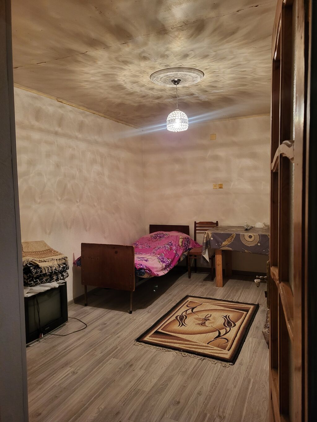 Salam heyet evi yanliz tələbə qizlar ucun kiraye ev verilir hər