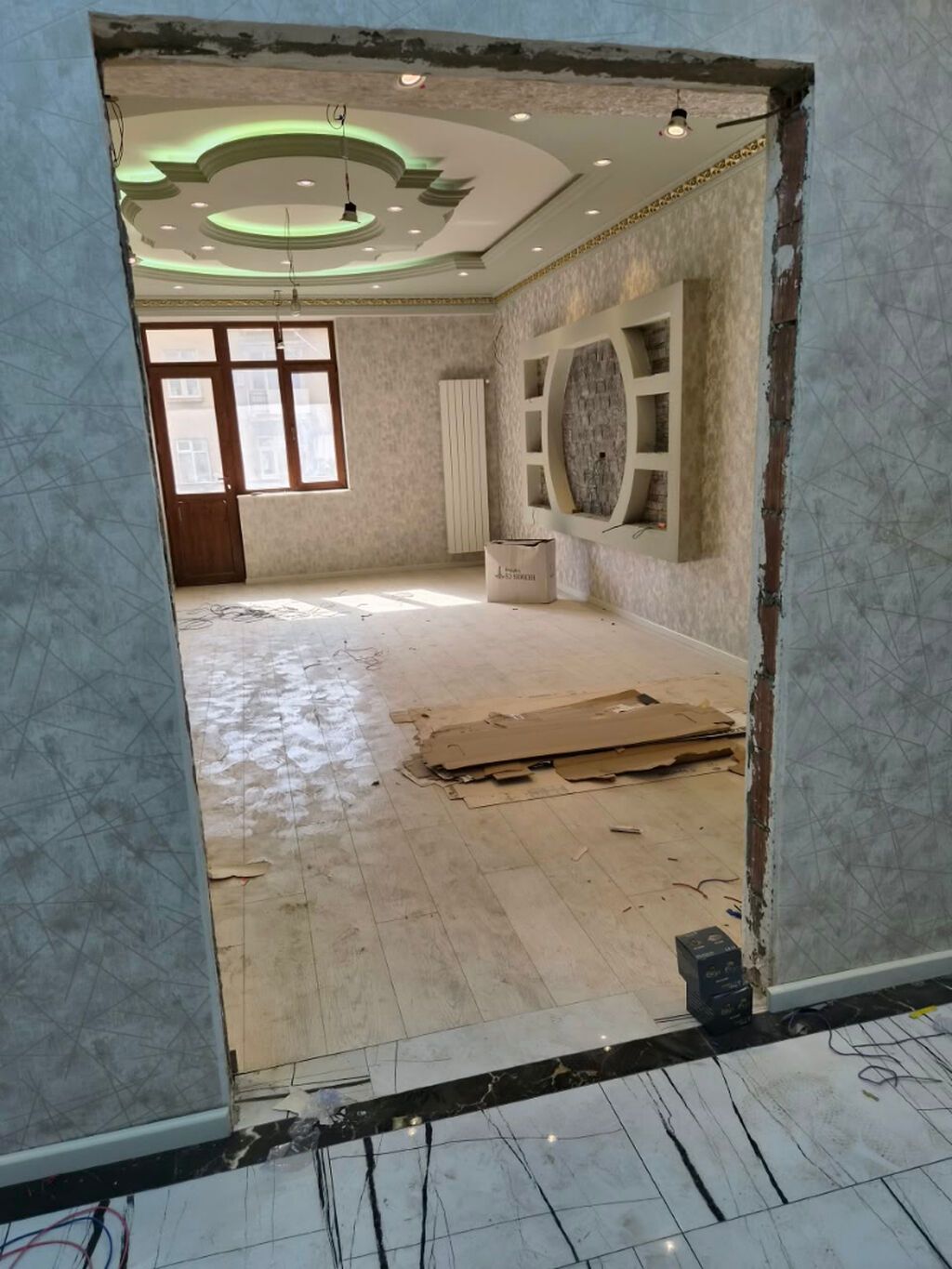 5 otaqlı, Yeni tikili, 215 kv. m