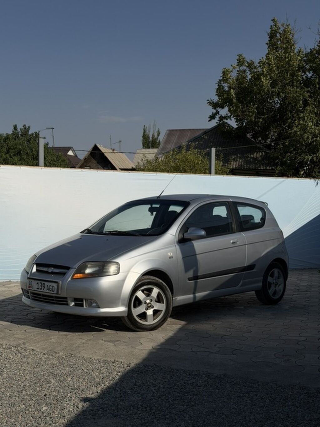 Chevrolet Aveo: 2008 г., 1.4 л, Механика, Бензин, Хэтчбэк: фото 2