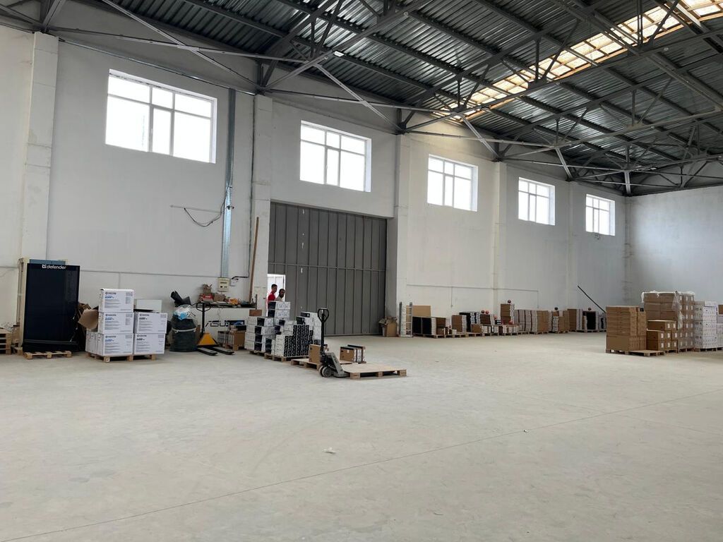 Icarəyə verilir: Müasir anbar kompleksi - Sahə seçimi: 1000 m²-dən 10
