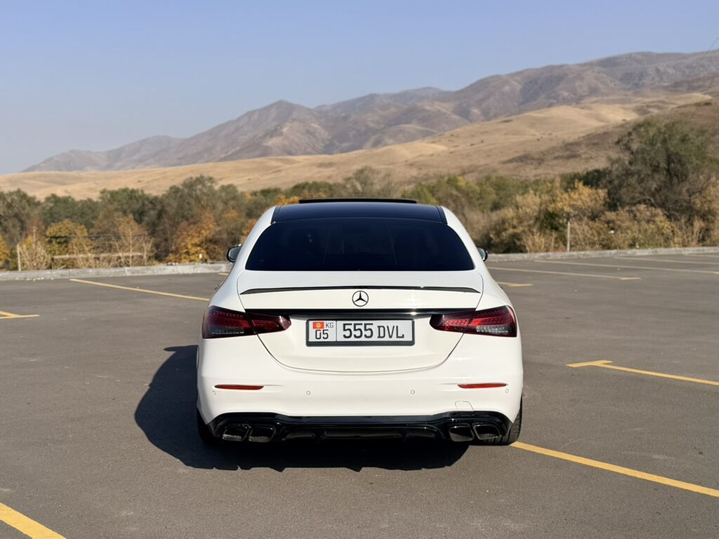 Mercedes-Benz E-Class: 2022 г., 2 л, Бензин, Седан: фото 5