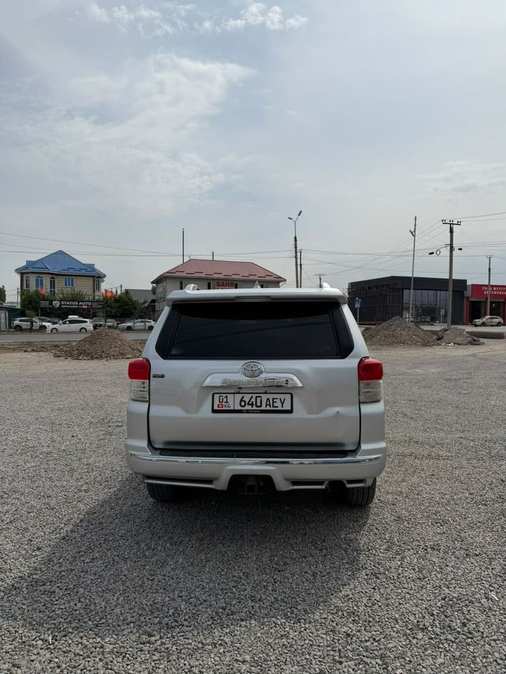 Toyota 4Runner: 2009 г., 4 л, Автомат, Бензин, Внедорожник: фото 2