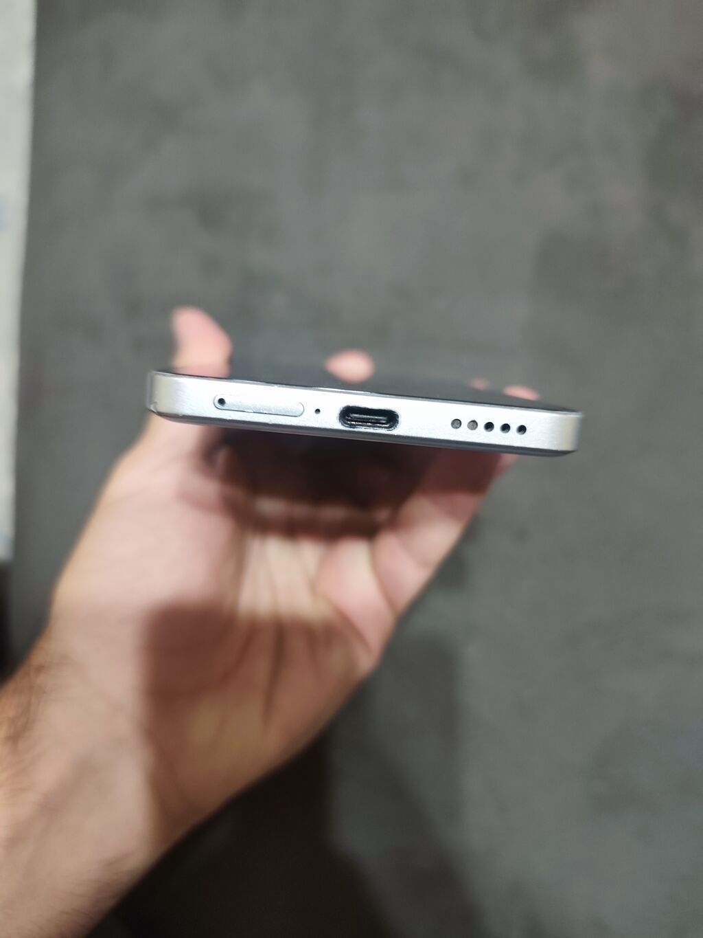 Продаю Poco X6 pro 256g, родное стекло разбито,на работе не влияет: фото 5