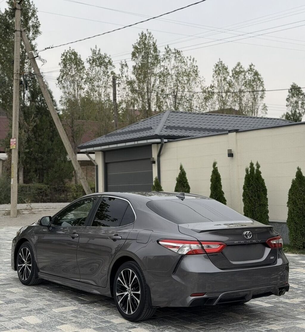 Toyota Camry: 2020 г., 2.5 л, Автомат, Бензин, Седан: фото 4
