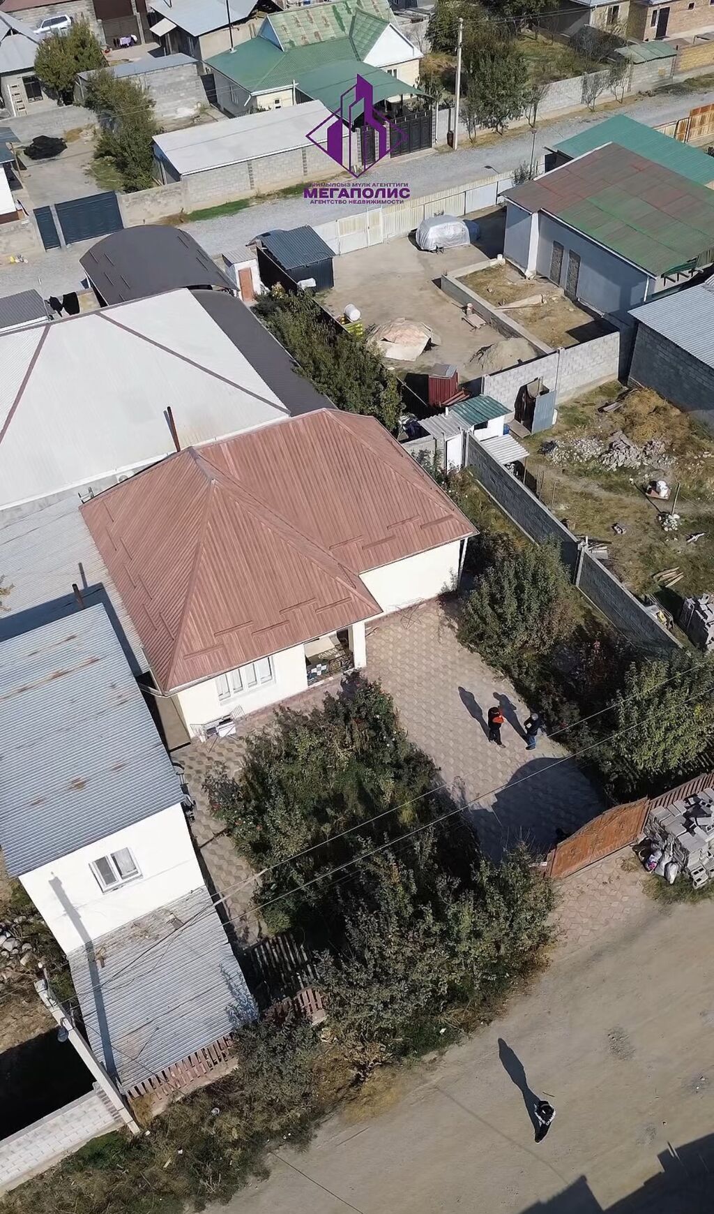 4 комнаты, 110 м², 414 соток, Бишкек, Ак-Ордо 3 ж/м Агентство недвижимости