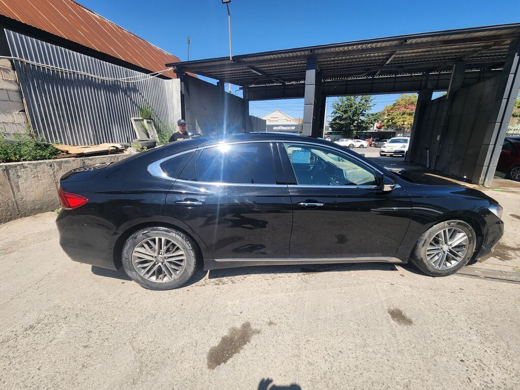 Hyundai Grandeur: 2018 г., 2.2 л, Автомат, Дизель, Седан: фото 4