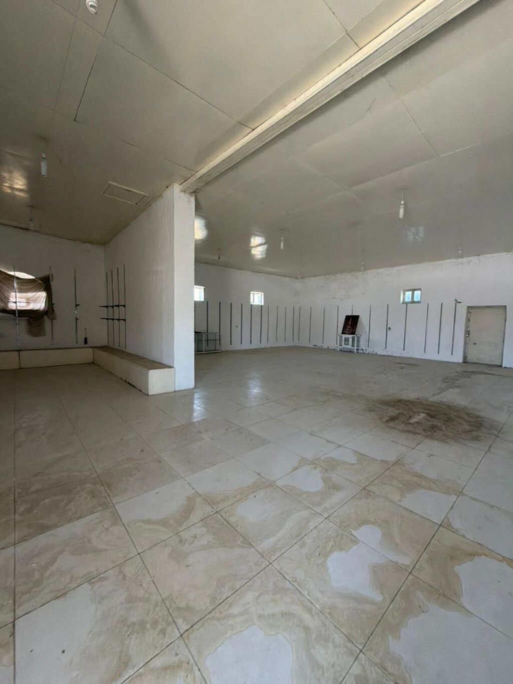 Bakı-Qazax magistralında TƏCİLİ! Sənədli, yol kənarı 286 m² universal