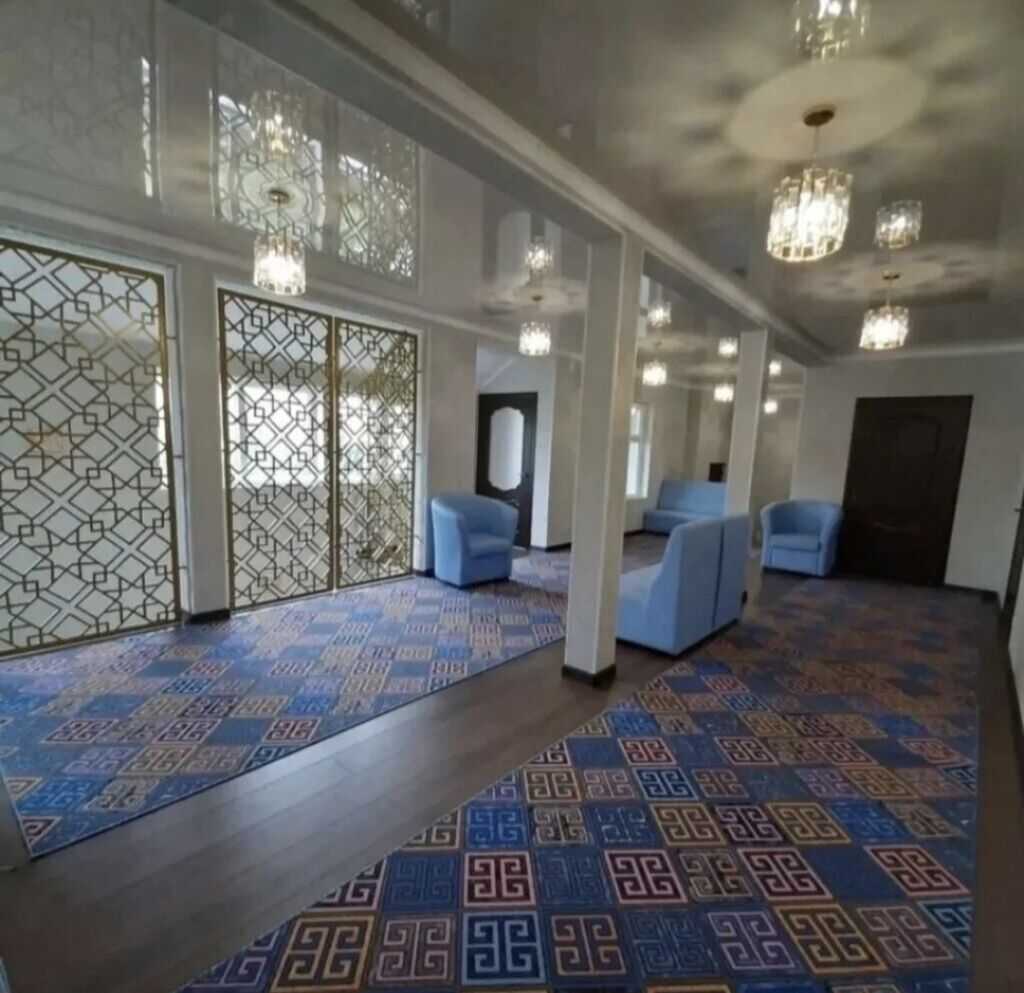 350 м², 5 комнат: фото 8