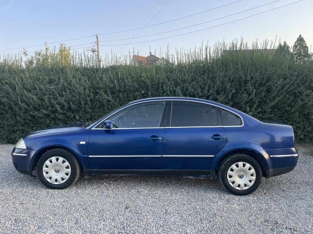 Volkswagen Passat: 2003 г., 2 л, Механика, Бензин, Седан: фото 5