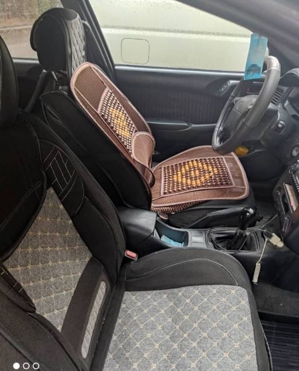 Toyota Carina E: 1992 г., 2 л, Механика, Бензин, Седан: фото 4