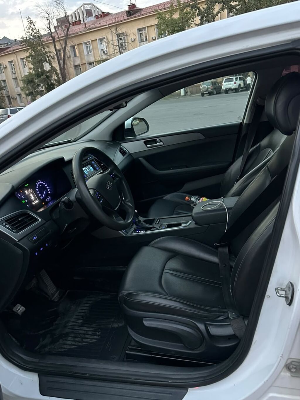 Hyundai Sonata: 2019 г., 2 л, Автомат, Бензин, Седан: фото 3