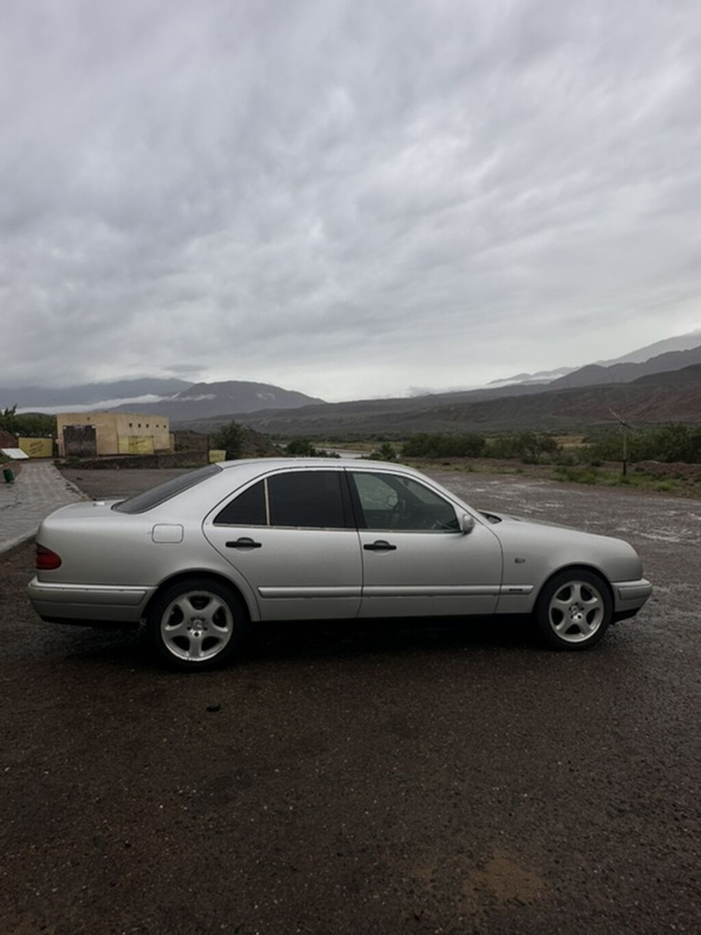 Mercedes-Benz E-Class: 1996 г., 2.8 л, Механика, Бензин, Седан: фото 6