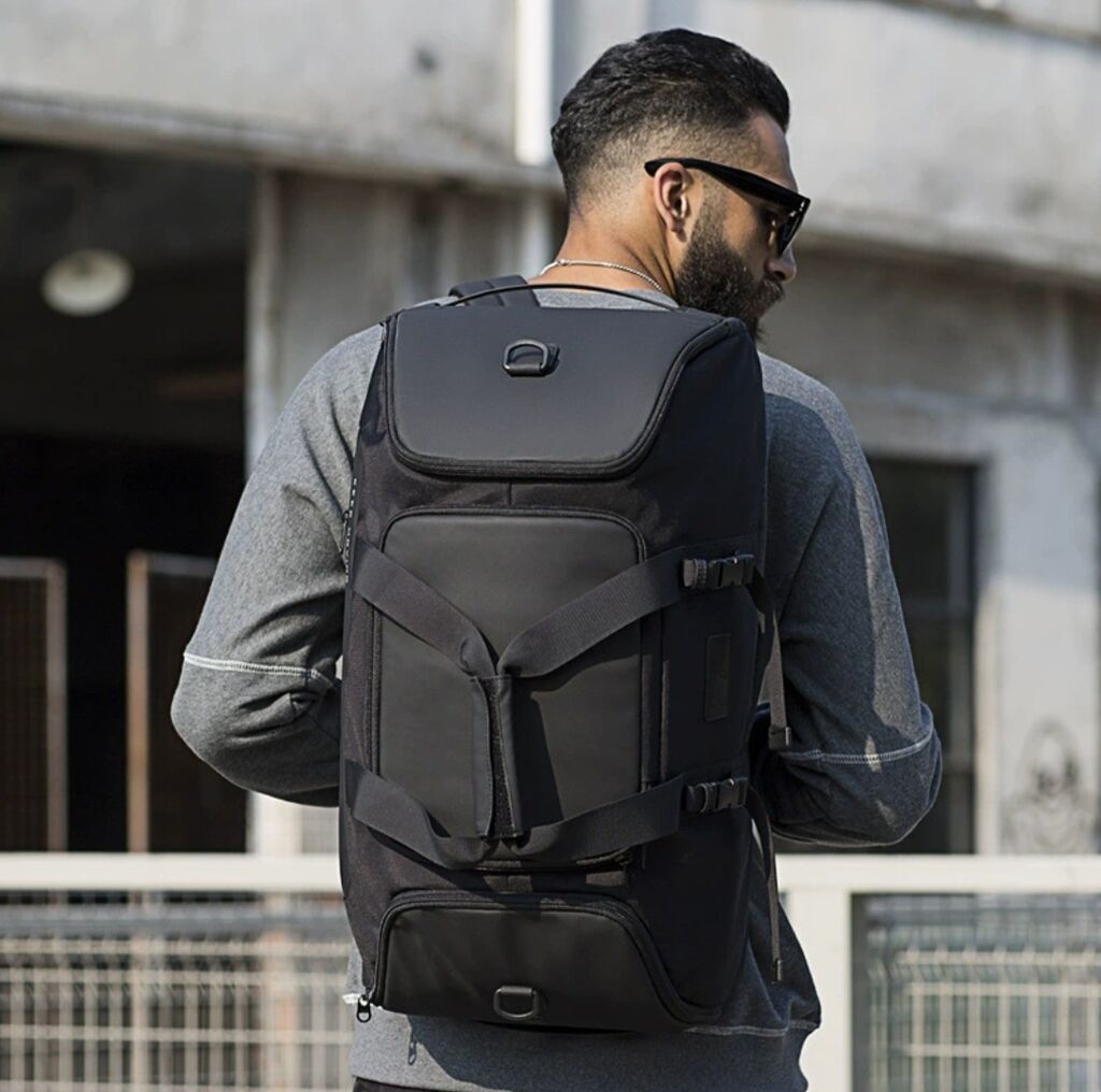 ПРОДАЮ УДОБНУЮ СУМКУ/ РЮКЗАК,ПОДОЙДЕТ КАК ДЛЯ ПОВСЕДНЕВНОЙ ЖИЗНИ ТАК: фото 2