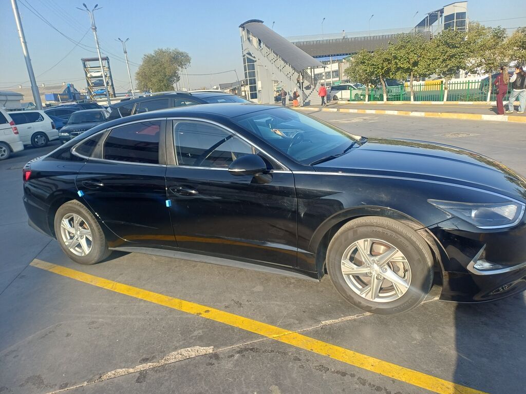 Hyundai : 2020 г., 2 л, Автомат, Газ, Седан: фото 2