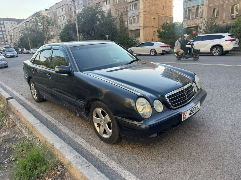 Mercedes-Benz E-Class: 1999 г., 2.4 л, Автомат, Бензин, Седан: фото 2