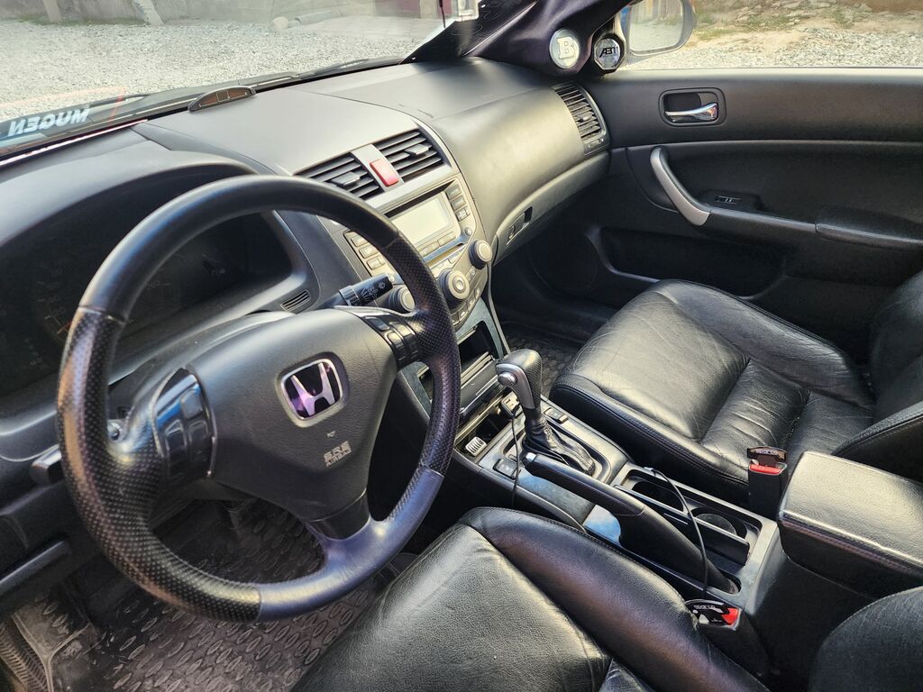 Honda Accord: 2005 г., 2.4 л, Автомат, Бензин, Седан: фото 6