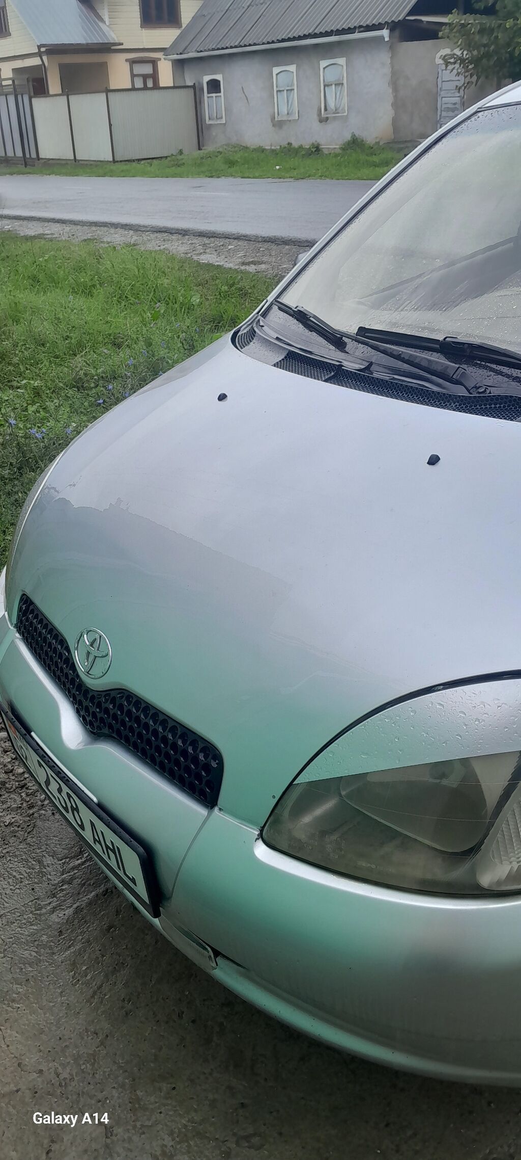 Toyota Vitz: 2005 г., Механика, Бензин, Хэтчбэк: фото 4