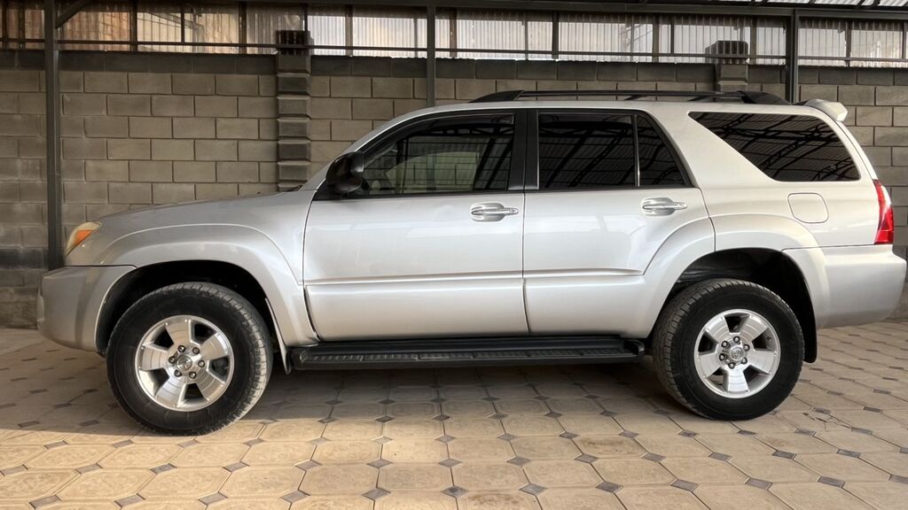 Toyota 4Runner: 2008 г., Автомат, Бензин, Внедорожник: фото 3