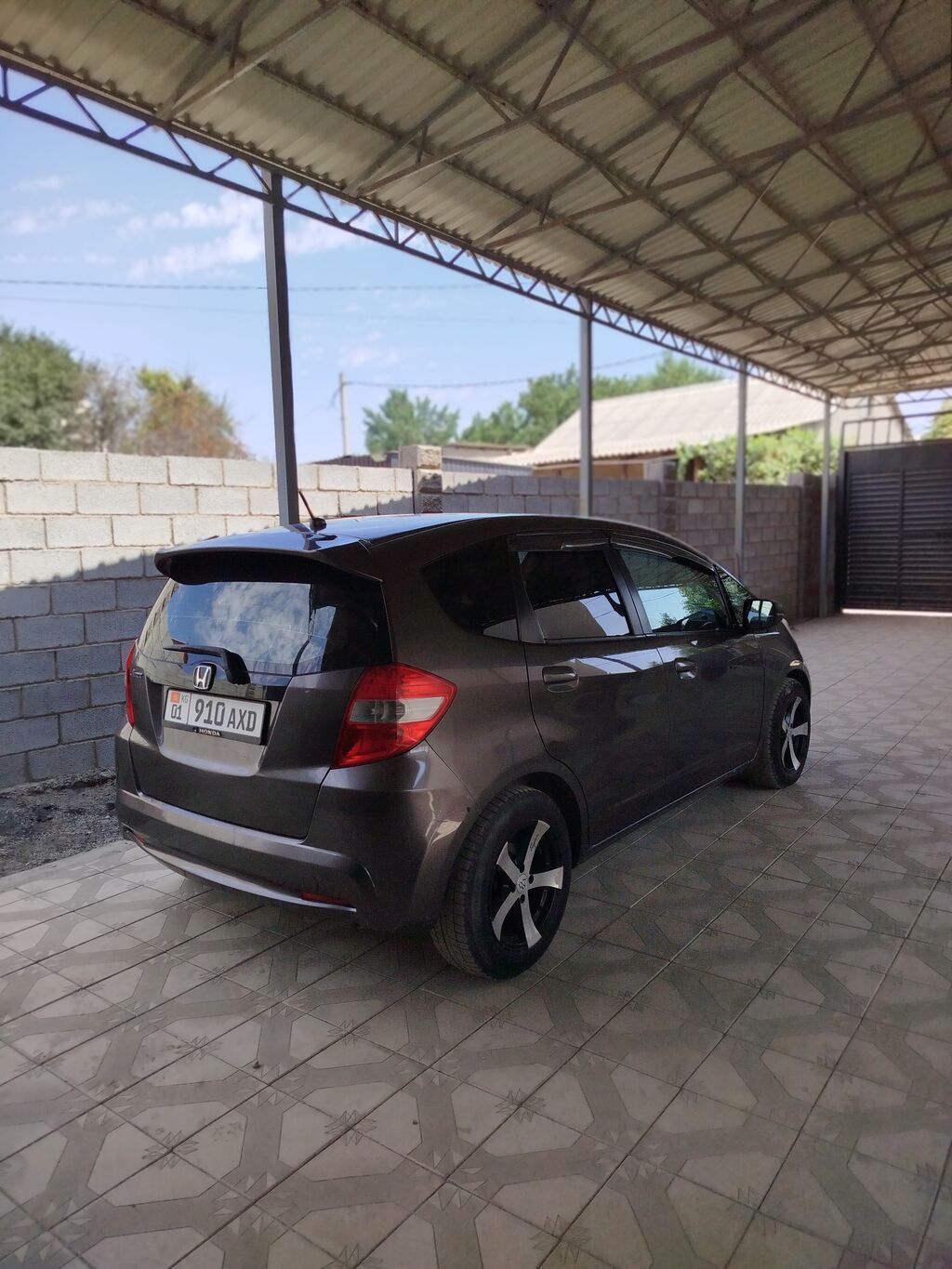 Honda Jazz: 2013 г., 1.2 л, Механика, Бензин, Хэтчбэк: фото 3
