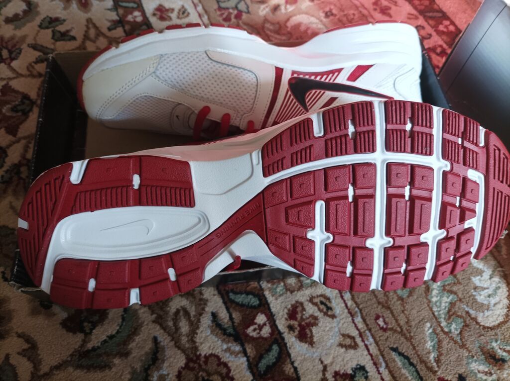 НОВЫЕ- Кроссовки Nike Dart 10 (58) - Размер: EU 42.5 / US 9 / UK 8 /: фото 5