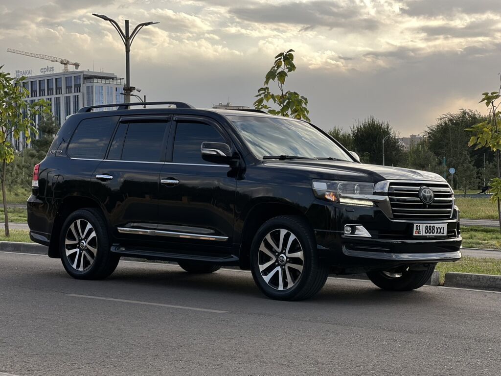 Toyota Land Cruiser: 2017 г., 4.7 л, Автомат, Бензин, Внедорожник: фото 6
