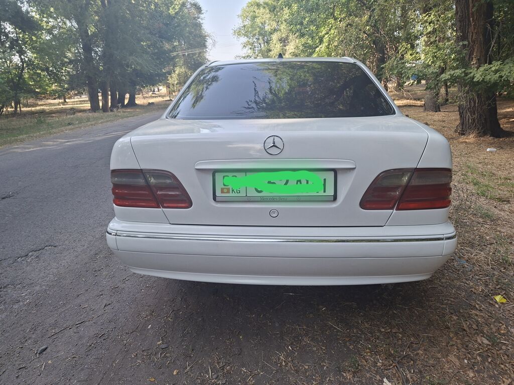 Mercedes-Benz E-Class: 1999 г., 2.4 л, Автомат, Бензин, Седан: фото 2