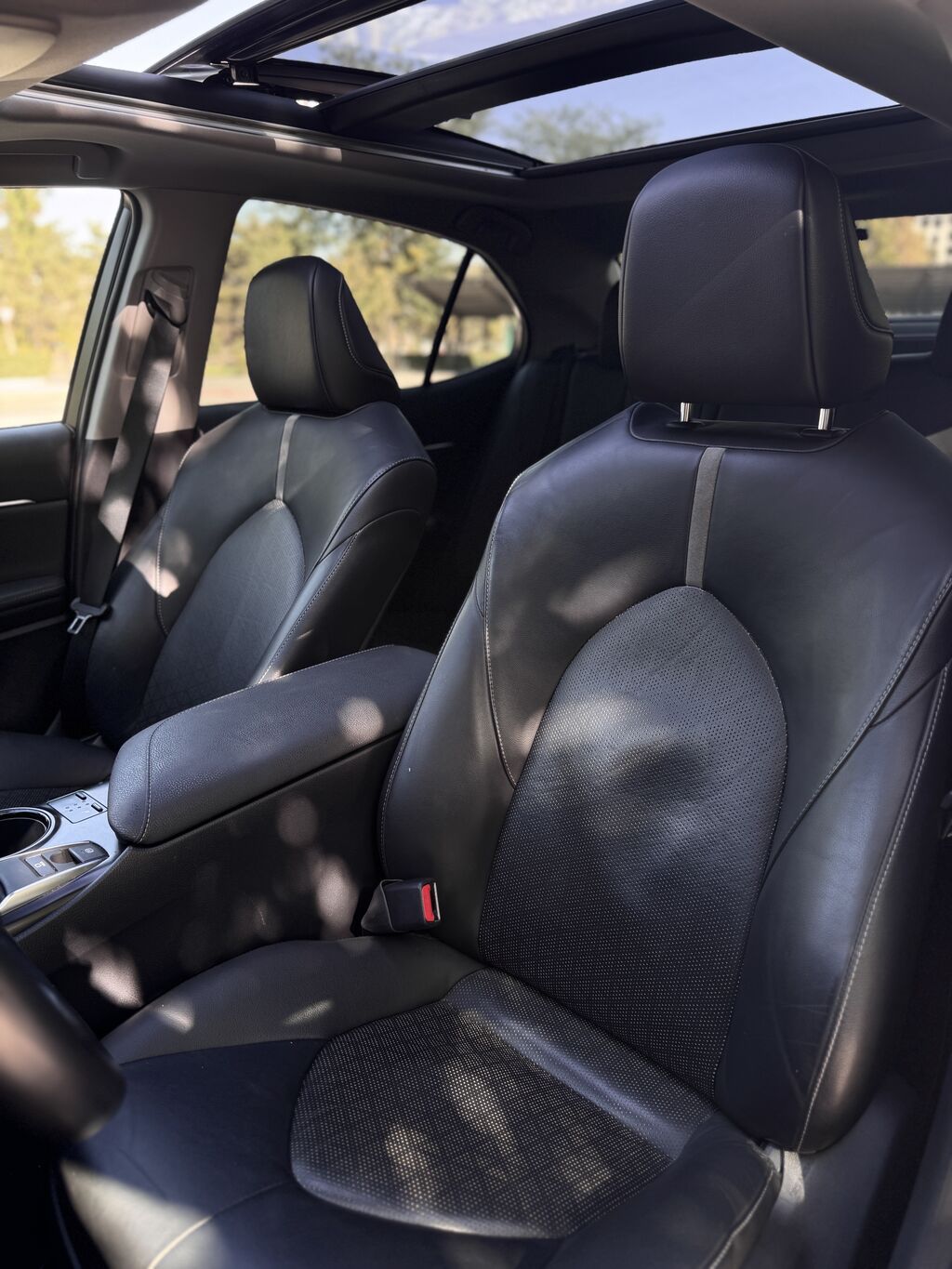 Toyota Camry: 2019 г., 2.5 л, Автомат, Бензин, Седан: фото 5