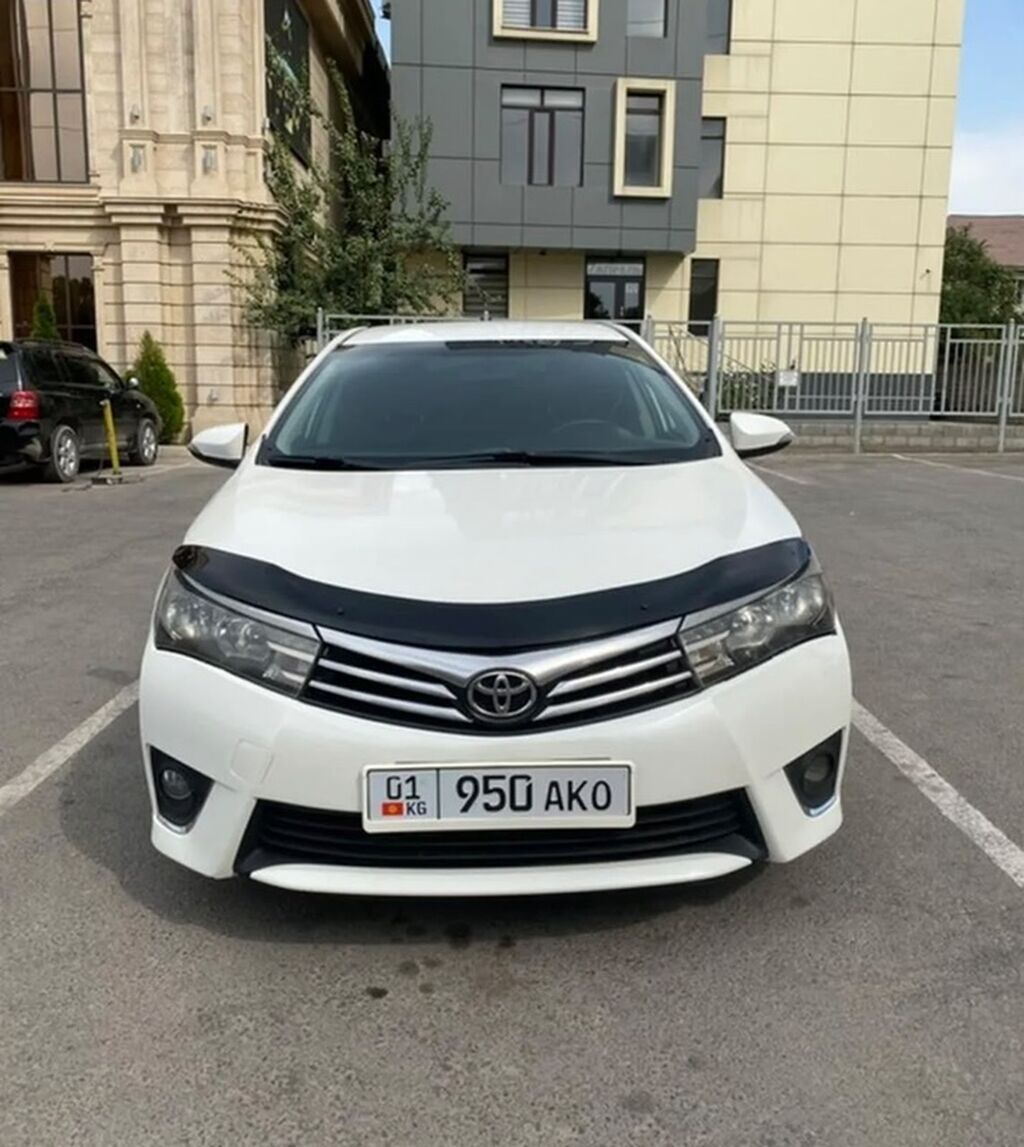 Toyota Corolla: 2013 г., 1.6 л, Автомат, Бензин, Седан: фото 1