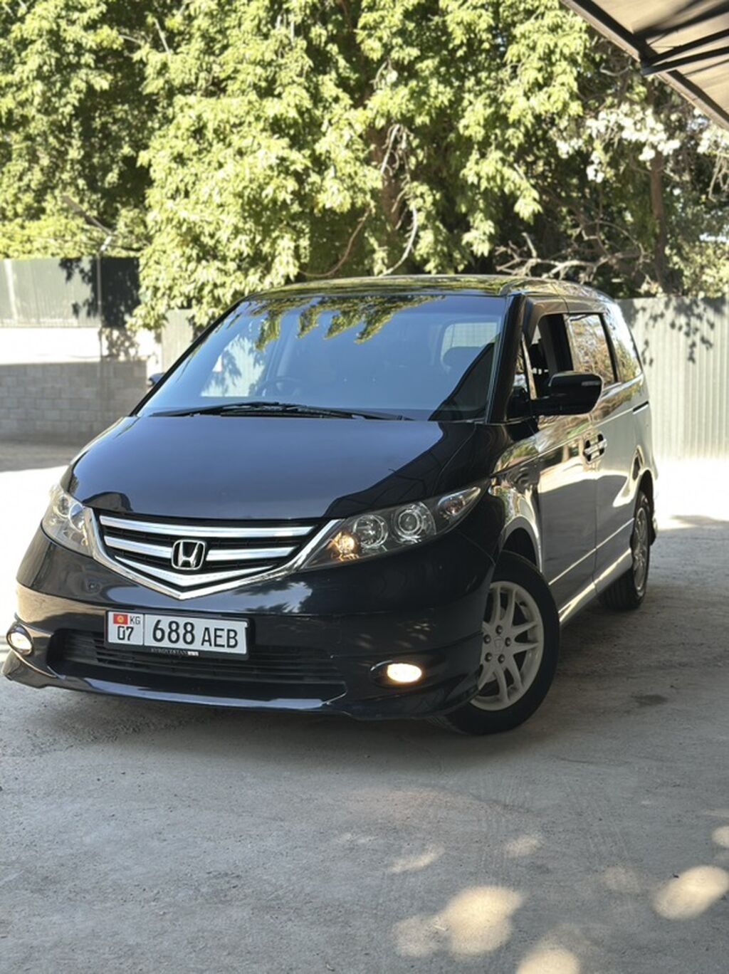 Honda Elysion: 2005 г., Автомат, Минивэн: фото 1