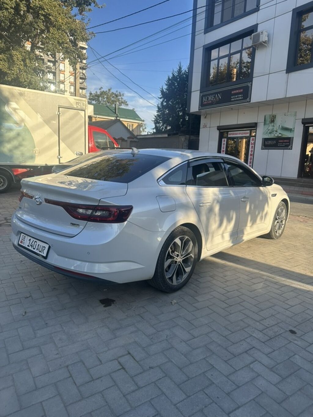 Renault SM6: 2019 г., 2 л, Автомат, Газ, Седан: фото 2