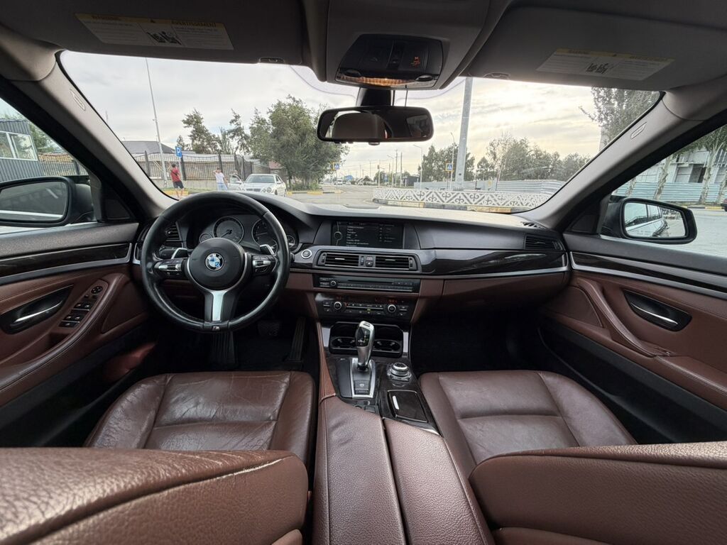 BMW 5 series: 2011 г., 3 л, Автомат, Бензин, Седан: фото 4