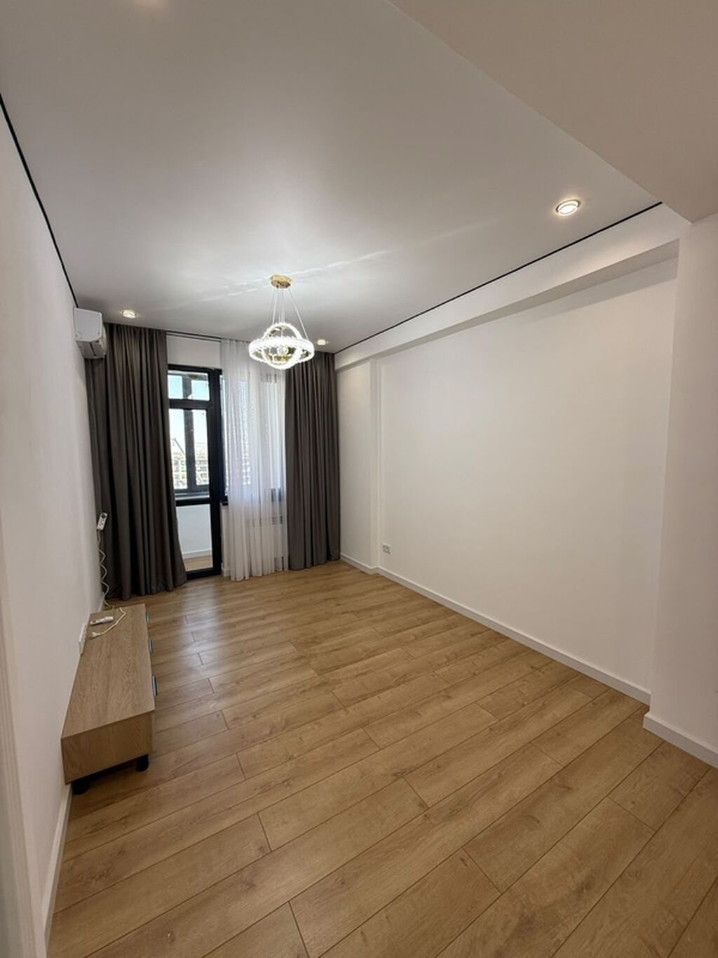 1 комната, 41 м², Тунгуч мкр Элитка, 9 этаж, Евроремонт: фото 4