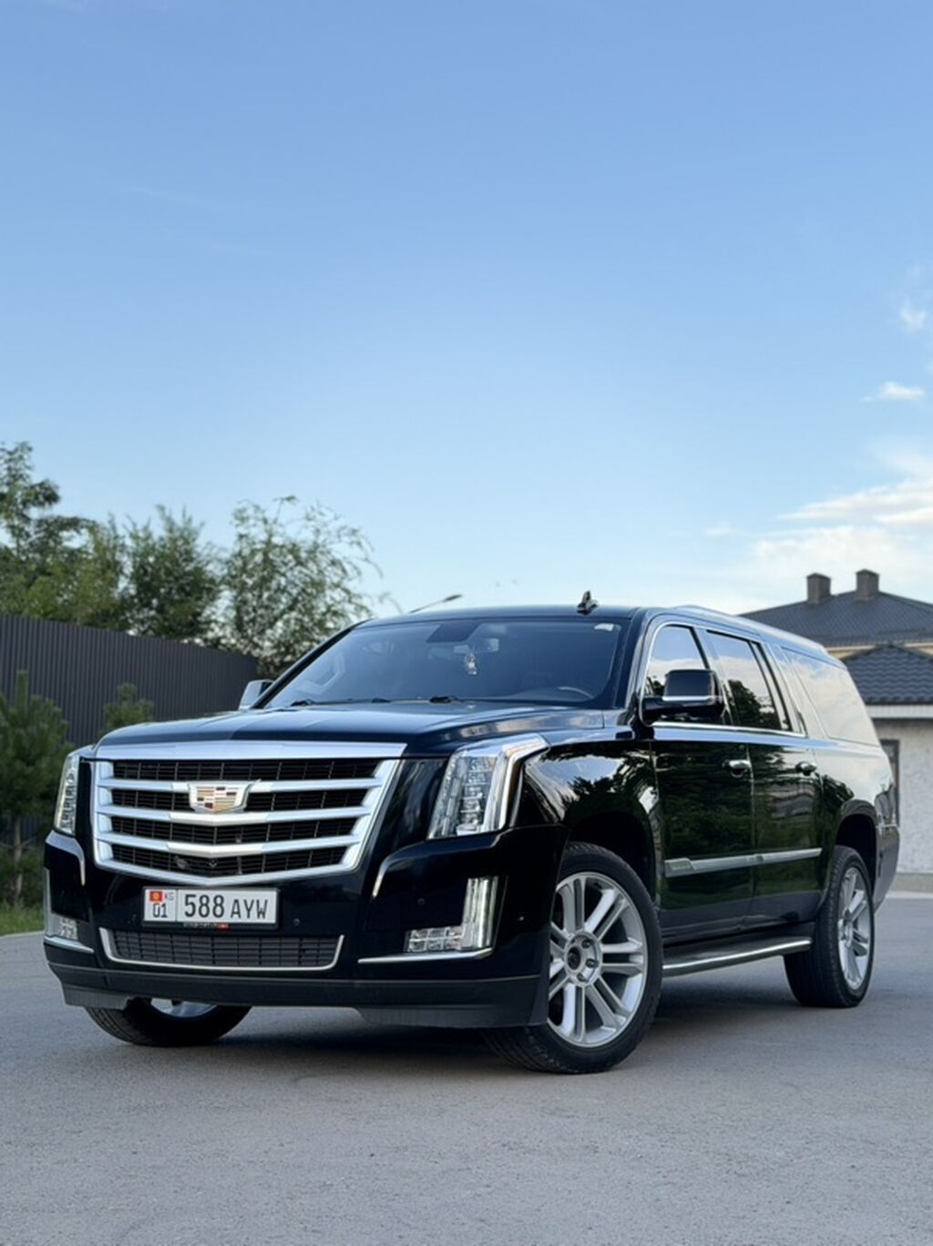 Cadillac Escalade: 2019 г., 6.2 л, Автомат, Бензин, Внедорожник: фото 2