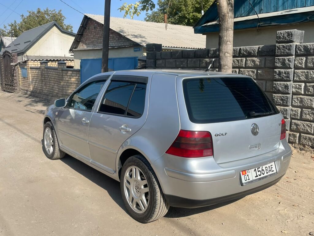 Volkswagen Golf: 2002 г., 1.6 л, Механика, Бензин, Хэтчбэк: фото 4