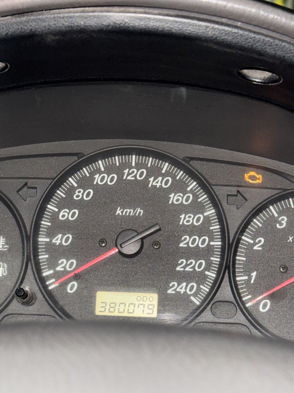 Mazda 626: 2000 г., 2 л, Механика, Бензин, Хэтчбэк — фото 4