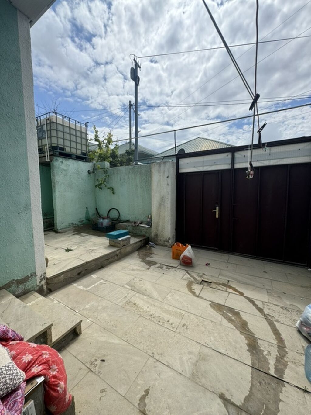 81 kv. m, 3 otaqlı, Kombi, Qaz, İşıq