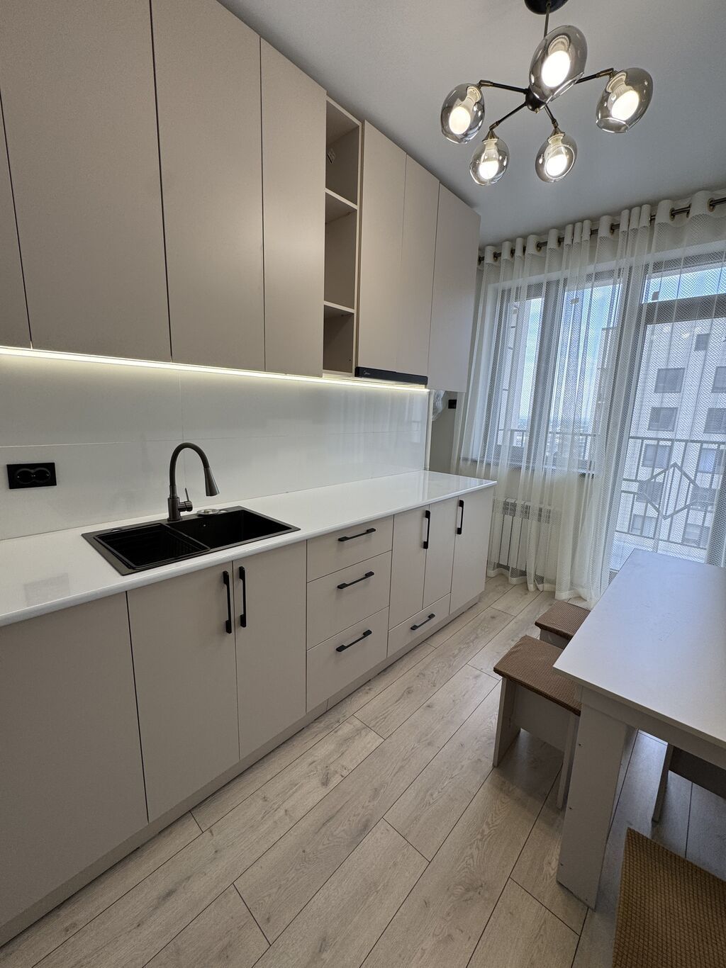 3 комнаты, 87 м², Элитка, 14 этаж, Евроремонт — фото 3