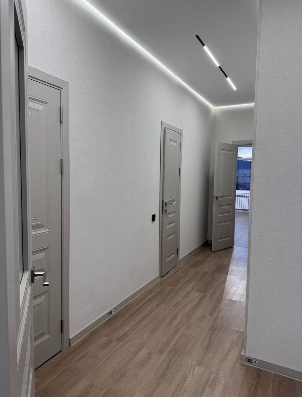 2 комнаты, 69 м², Золотой квадрат Элитка, 13 этаж, Дизайнерский ремонт: фото 5