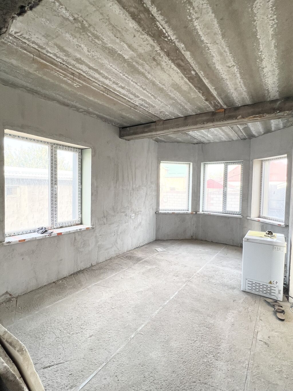 6 комнат и более, 200 м², 4 соток, Бишкек, Селекционное с. Собственник: фото 6