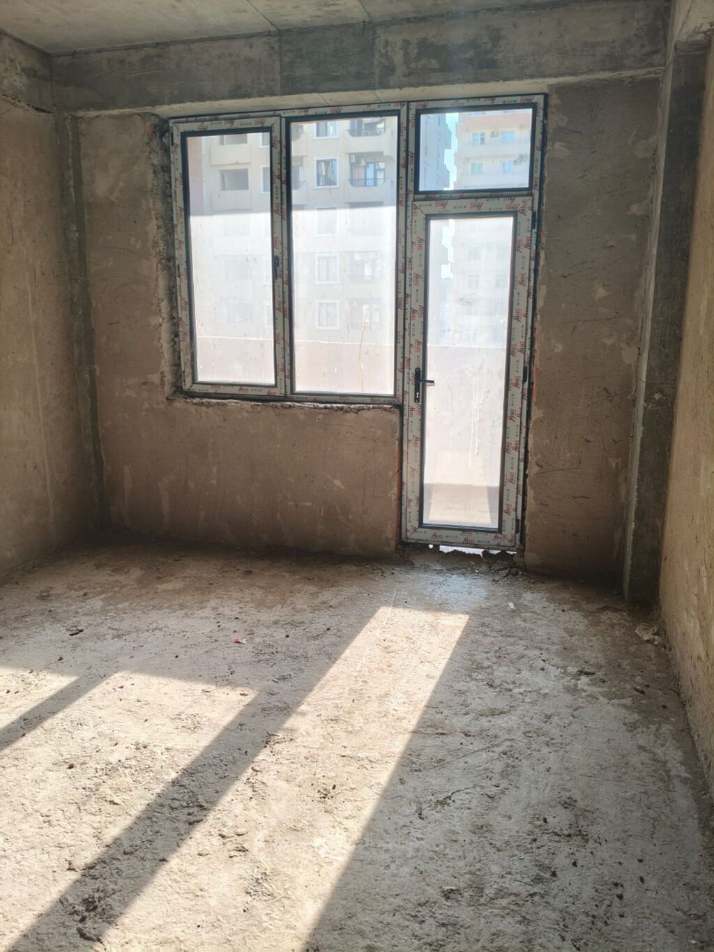 3 otaqlı, Yeni tikili, 106 kv. m