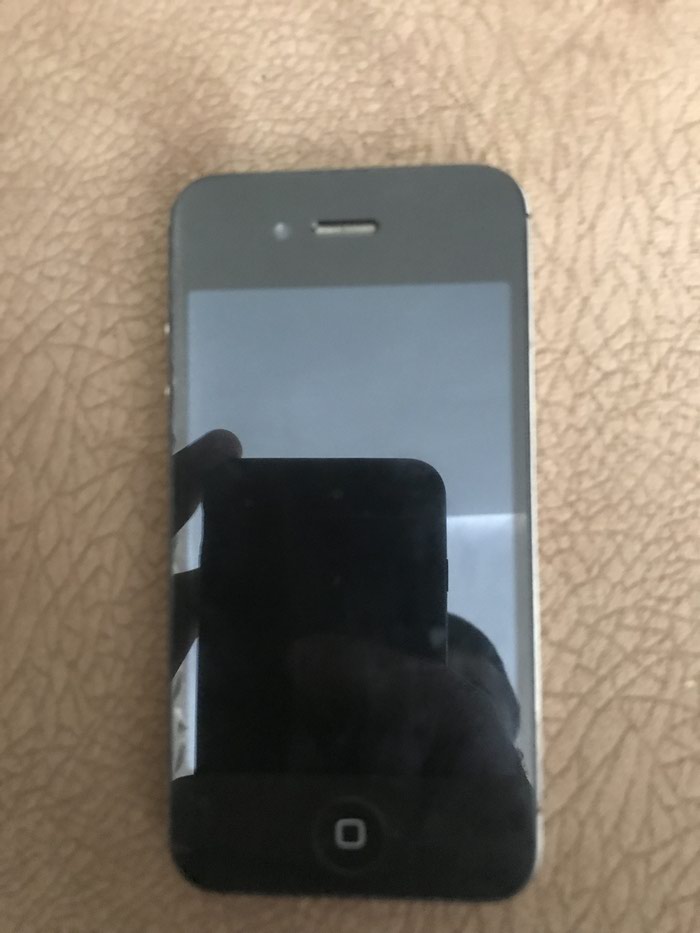 Apple Iphone: İphone 4s 16 gb - lalafo.az Bakı şəhərində İphone 4s 16 gb