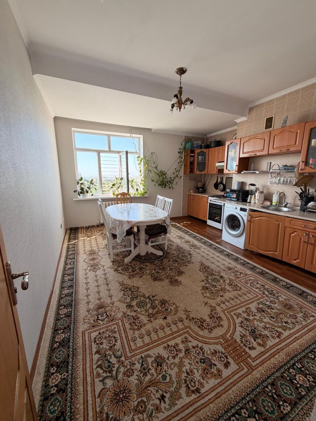 3 комнаты, 80 м², 7 мкр Элитка, 7 этаж: фото 2