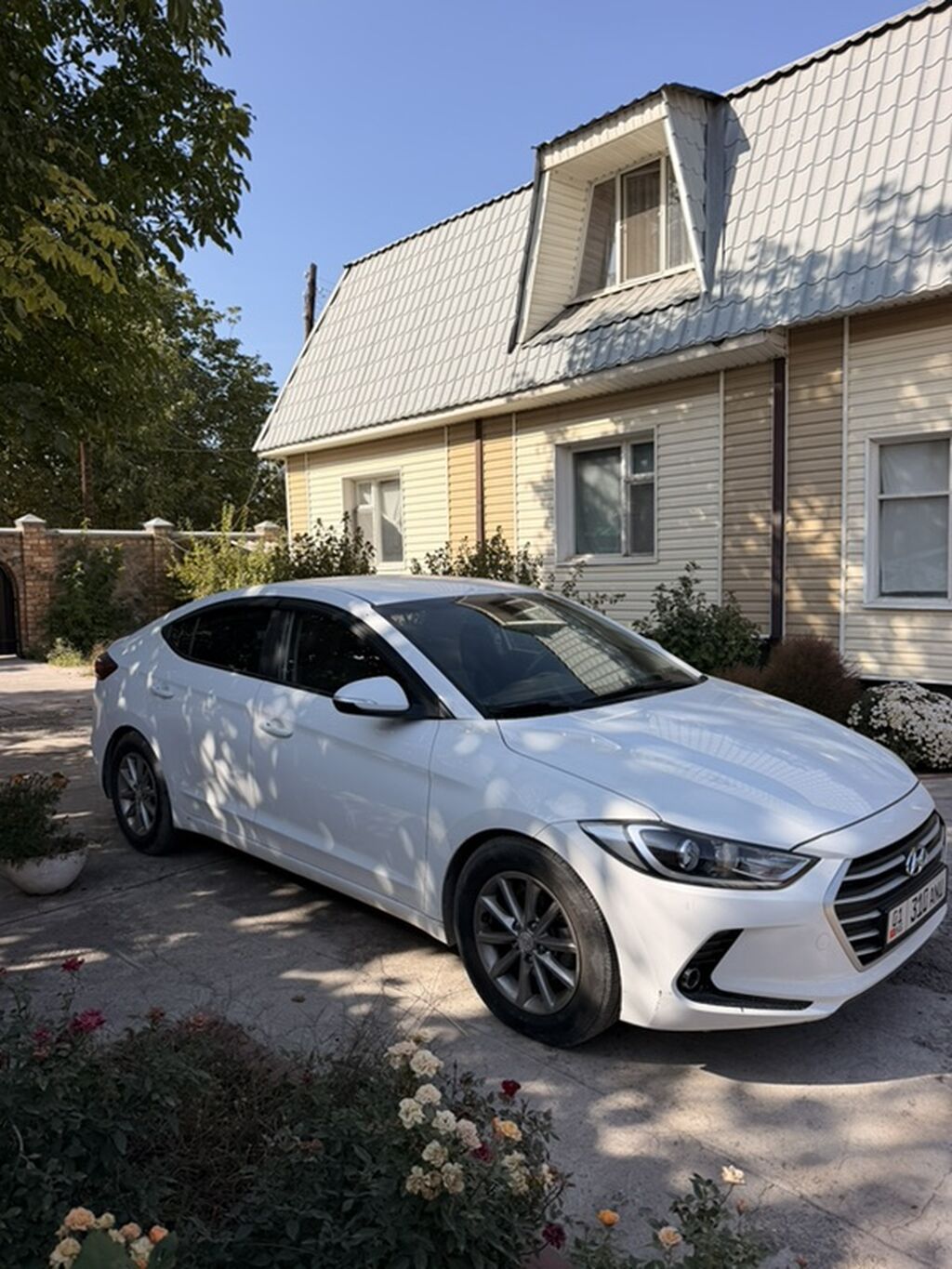 Hyundai Elantra: 2017 г., Седан: фото 1