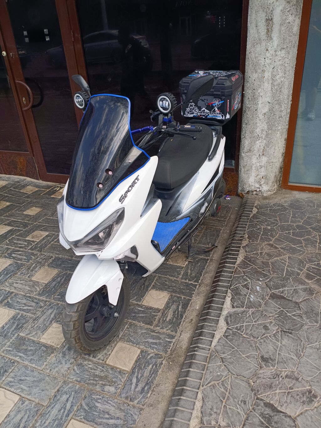 Продам Maksi 150cc (мотор LIYA) установлены: Кофр 47л Две доп фары: фото 3