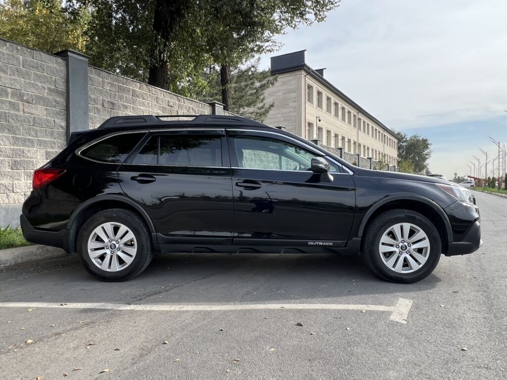 Subaru Outback: 2019 г., 2.5 л, Вариатор, Бензин, Универсал: фото 5