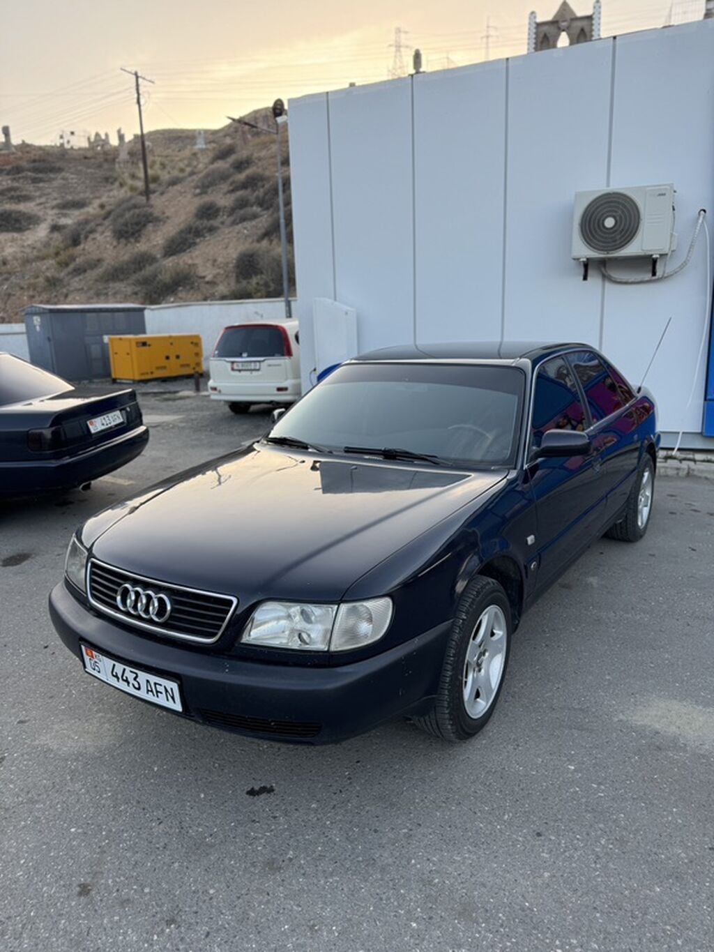 Audi A6: 1995 г., 2.6 л, Механика, Бензин, Седан: фото 3