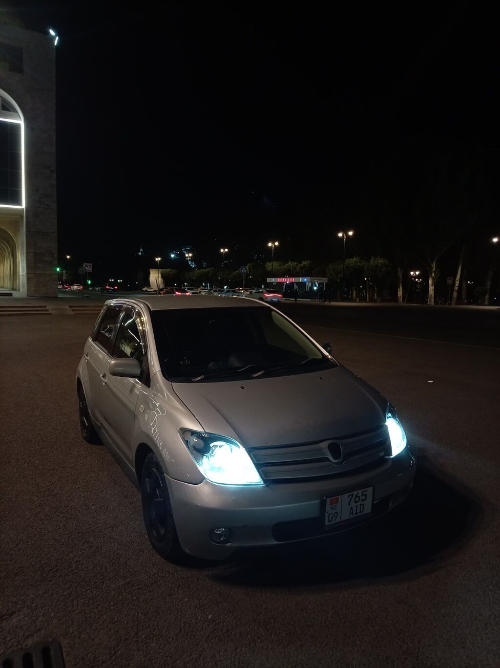 Toyota Ist: 2003 г., 1.5 л, Автомат, Бензин, Хэтчбэк: фото 2