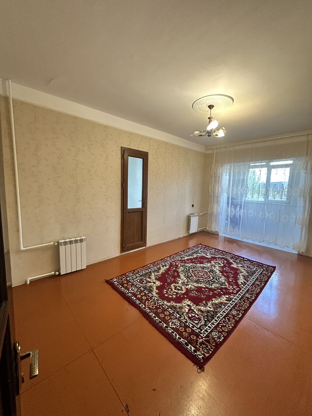 1 otaqdan iki otağa düzəlib mənzil mətbəxdə qaz plitəsi,otaqda